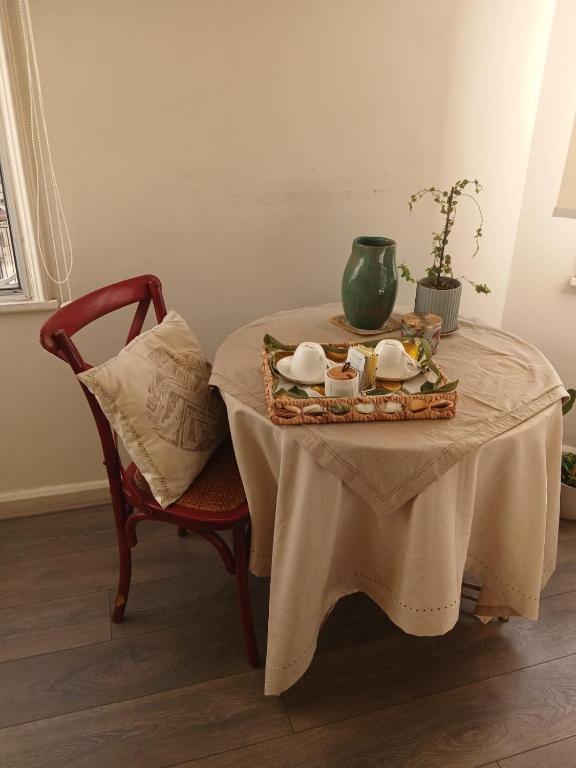 Khu vực ghế ngồi tại Amplia habitación con baño exclusivo