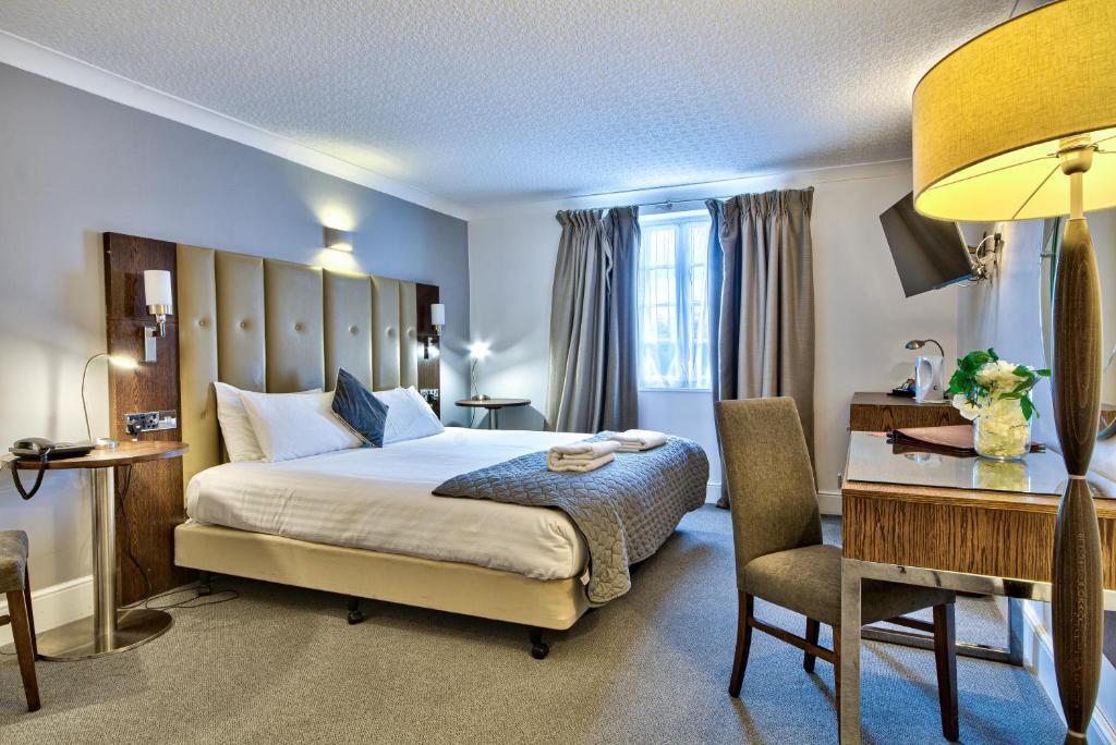 George of Piercebridge - Deluxe Double Room With Balcony