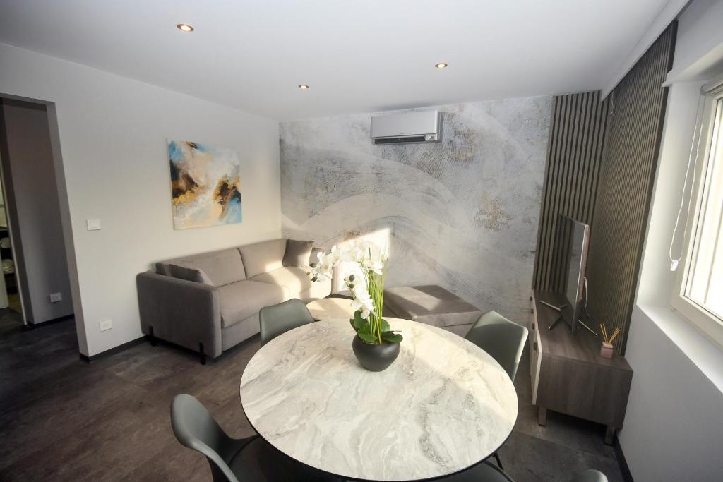 Évasion, Proche Basel, F2 Moderne & Terrasse – photo 9
