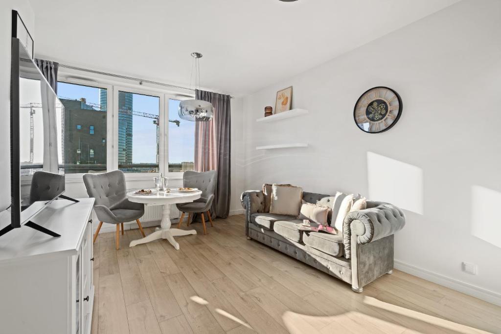 Pure Home Premium Apartments - Free Parking & AC - 19