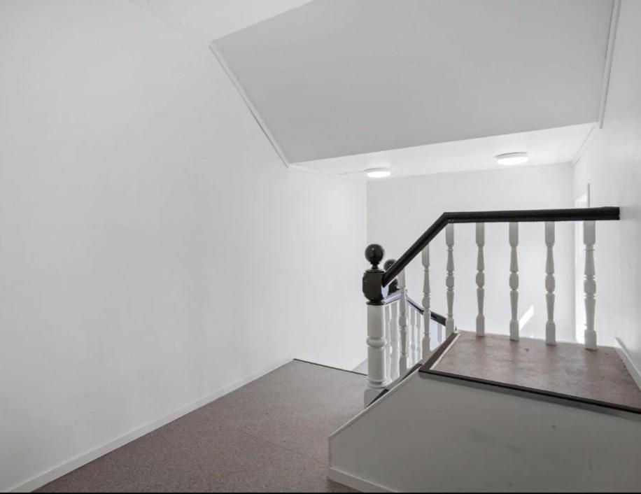 Galería fotográfica de In the middle of the city, garden and parking! en Tønsberg