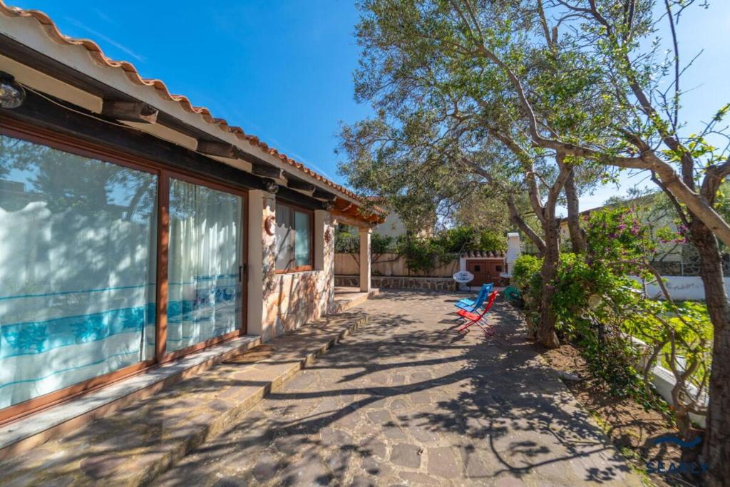 En have udenfor Villetta Teodorina - By Searly