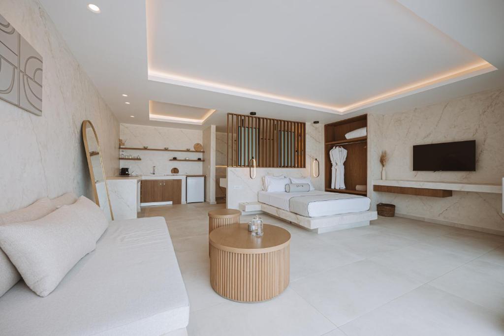 Pnoe Luxury Suites - 2