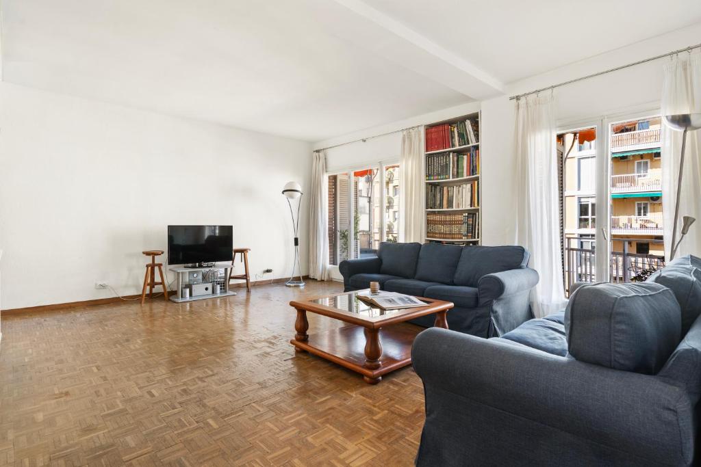 180m² 5BR Home Lift Terrace 32 Nights