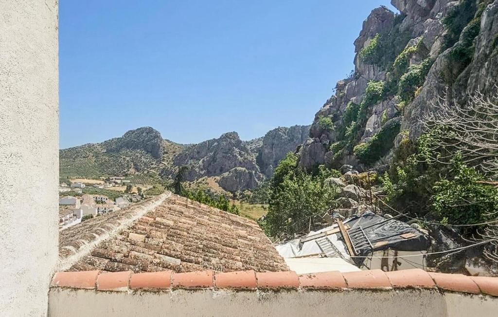 En generel udsigt til bjerge eller udsigt til bjerge taget fra feriehuset