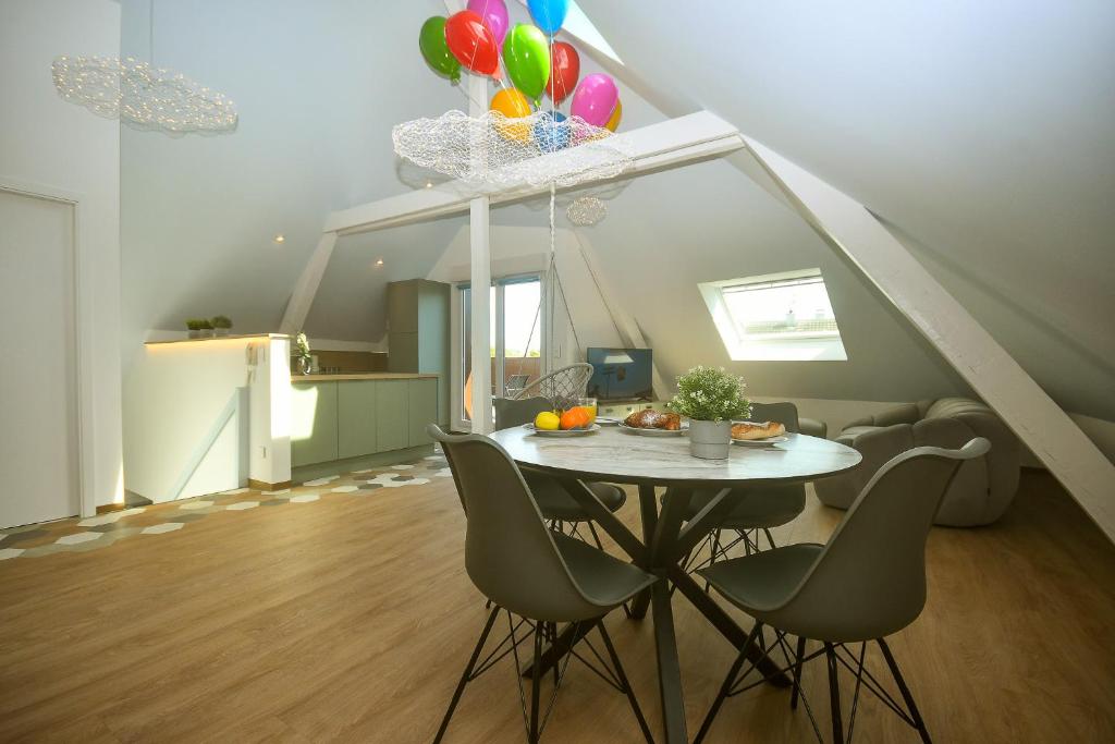 Up, Proche Basel, Loft Sous Combles & Vue – photo 4