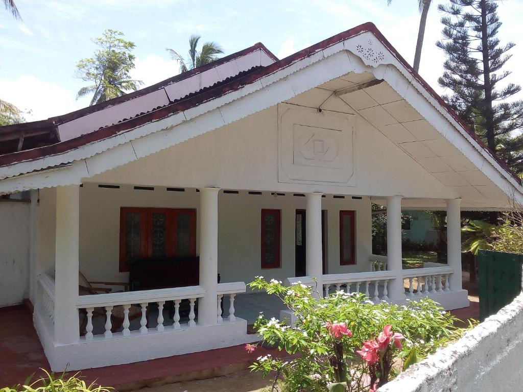 Gallery image of The Forest Villa in Weligama