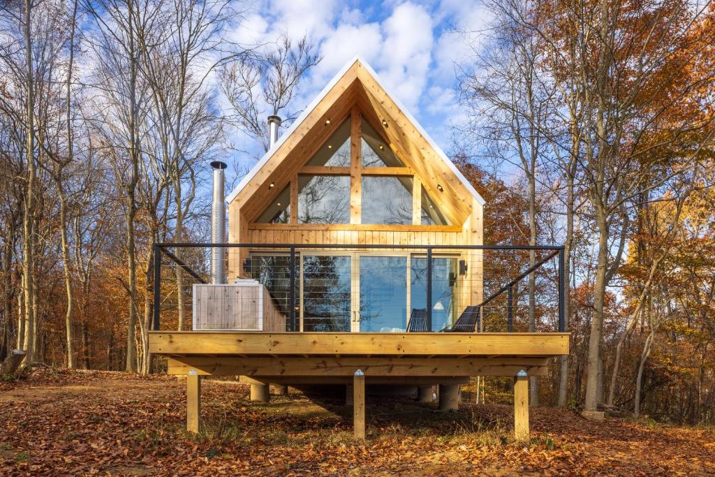 Το κτήριο όπου στεγάζεται  η παραθεριστική κατοικία