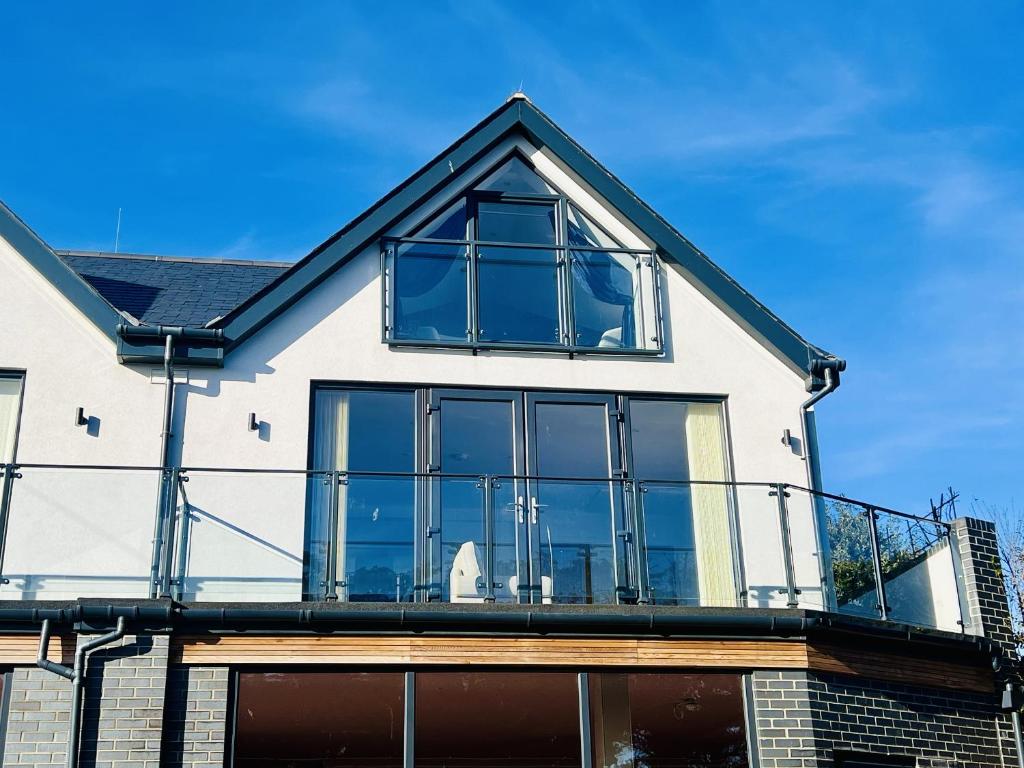 Το κτήριο όπου στεγάζεται  το διαμέρισμα