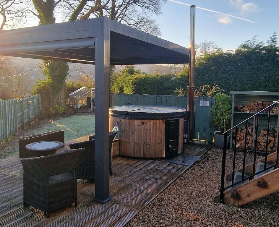 Billede fra billedgalleriet på Driftwood with Hot Tub i Corpach