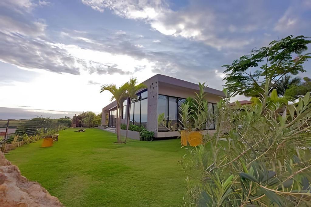 Κήπος έξω από το Refúgio cheio de estilo para dias de sossego