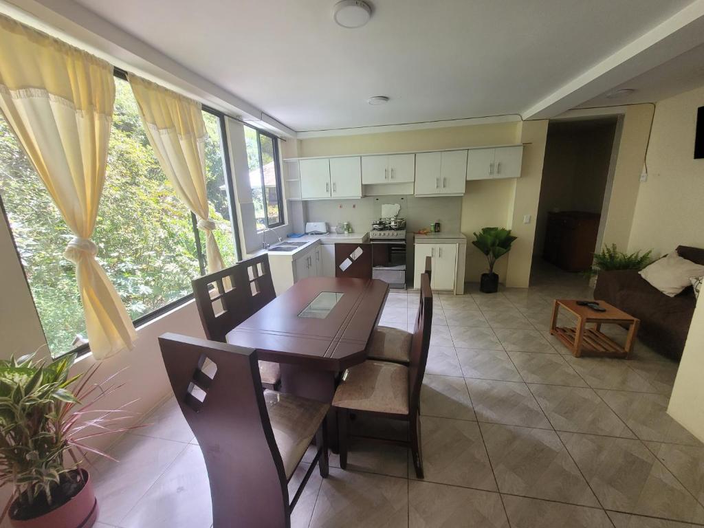 Η κουζίνα ή μικρή κουζίνα στο Casa C- House