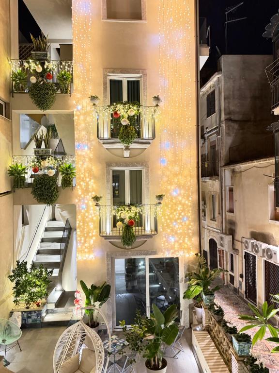 Un balcón o terraza en Villa D'Orville luxury suites Taormina