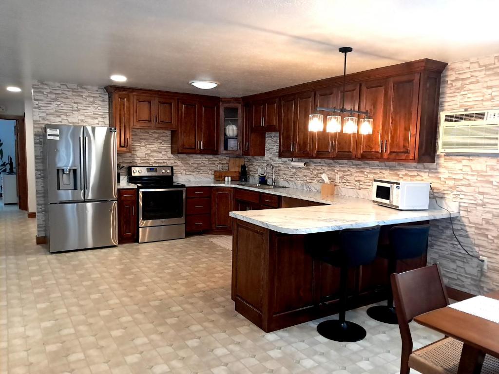 Nhà bếp/bếp nhỏ tại Pondside Abode