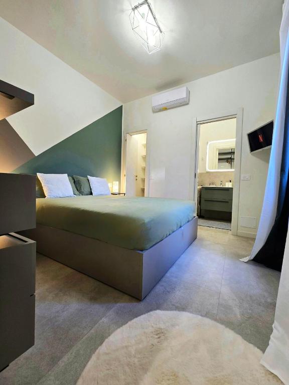 YR Apartments - Duomo - 5 Min Walk to Duomo