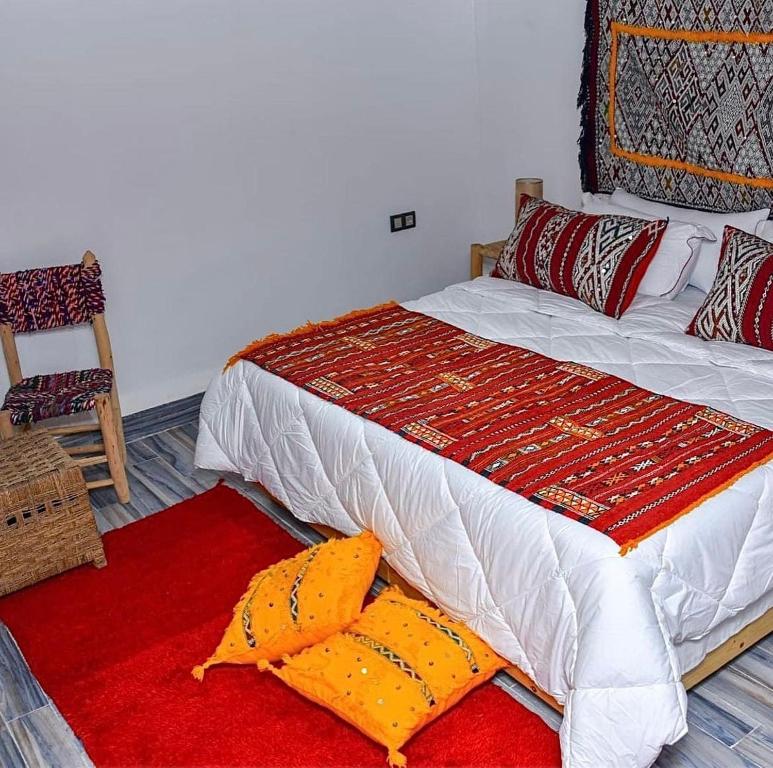 Ένα ή περισσότερα κρεβάτια σε δωμάτιο στο Amazigh Room - Piscine View