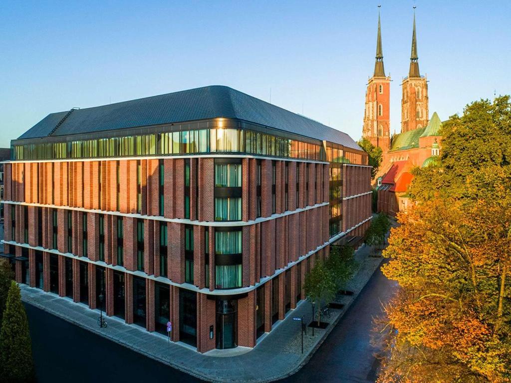 Budova, kde se hotel nachází