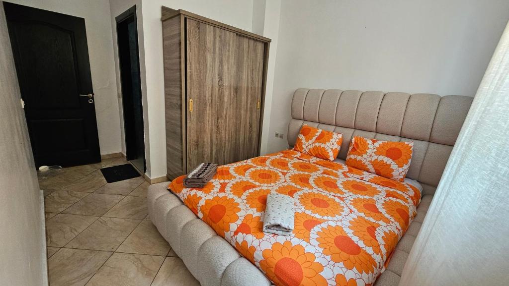 Ένα ή περισσότερα κρεβάτια σε δωμάτιο στο Jad Appartement N1