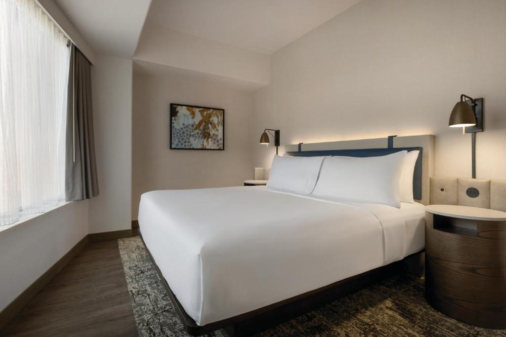 Crowne Plaza Seattle, an IHG Hotel with no Resort Fee - 