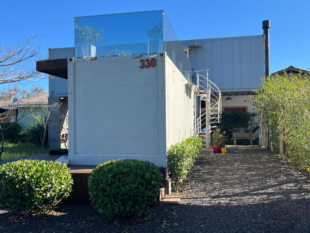 Το κτήριο όπου στεγάζεται  το διαμέρισμα