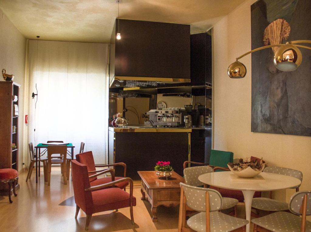 Kuchyň nebo kuchyňský kout v ubytování Hotel MariaLetizia