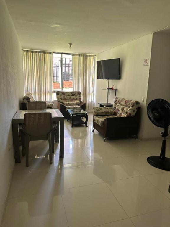 Χώρος καθιστικού στο Apartamento familiar