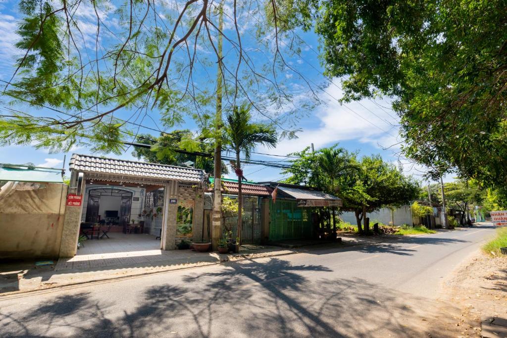 Gallery image of Hà Giang Homestay - Nhà phố Du lịch Biển Vũng Tàu Gần bãi biển Long cung in Vung Tau