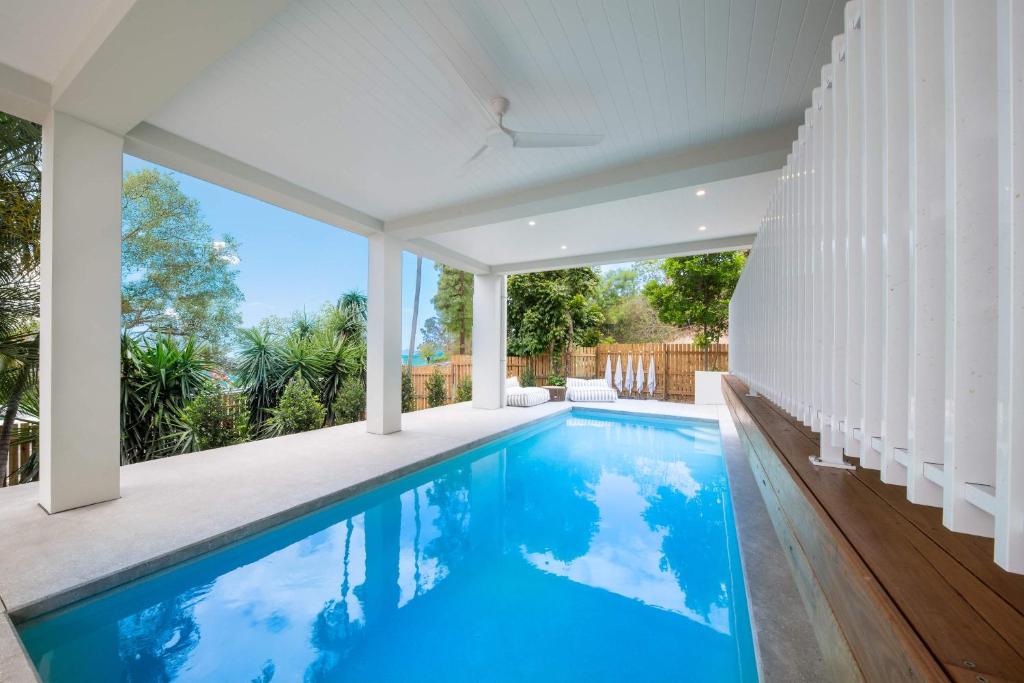 Airlie S Best Views Luxury Waterfront Villa Airlie Beach Updated Photo Inspiration