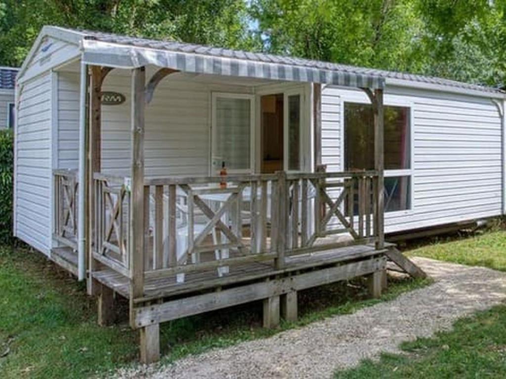 Mobil home 6 personnes avec accès handicapé - API-1-52-1018