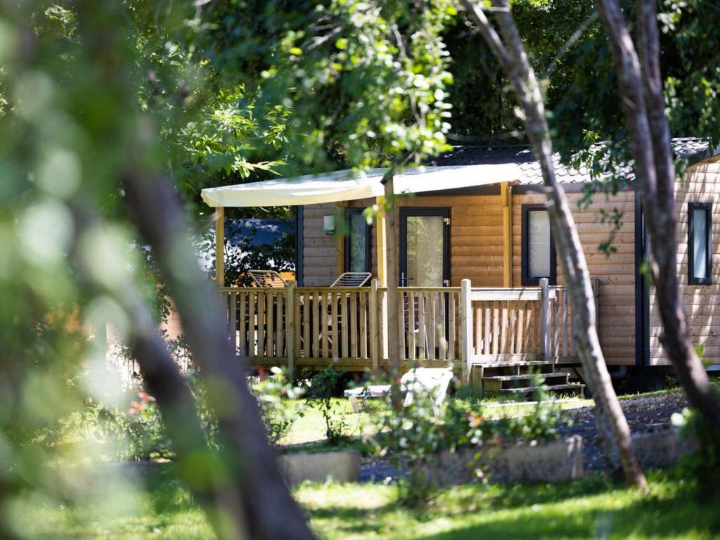 Zahrada ubytování Mobil home charmant avec terrasse, 4 personnes - API-1-52-1073