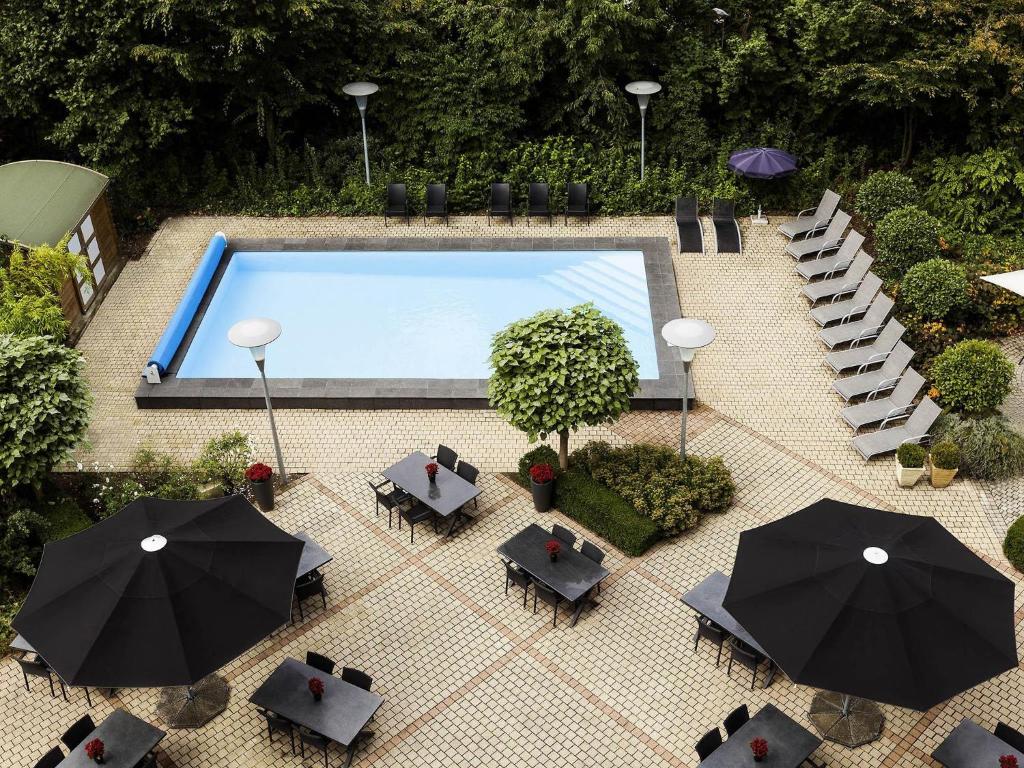 Hồ bơi trong/gần Novotel Maastricht