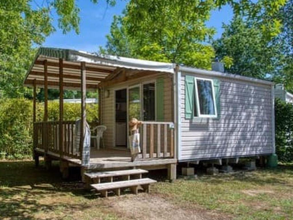 Charmant Mobil-home avec terrasse à Groléjac - API-1-52-1141
