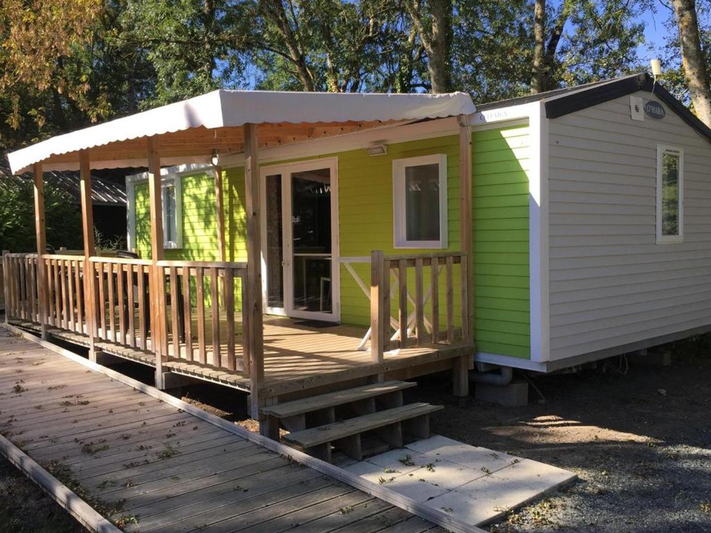 Mobil home avec terrasse pour 2 personnes - API-1-52-1158