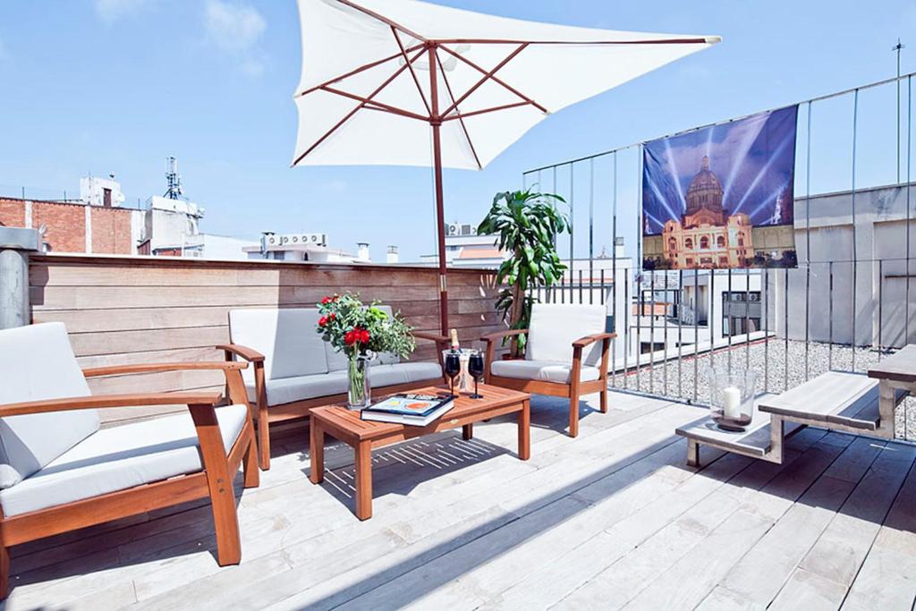 Balkón nebo terasa v ubytování Apartment Barcelona Rentals - Pool Terrace in City Center