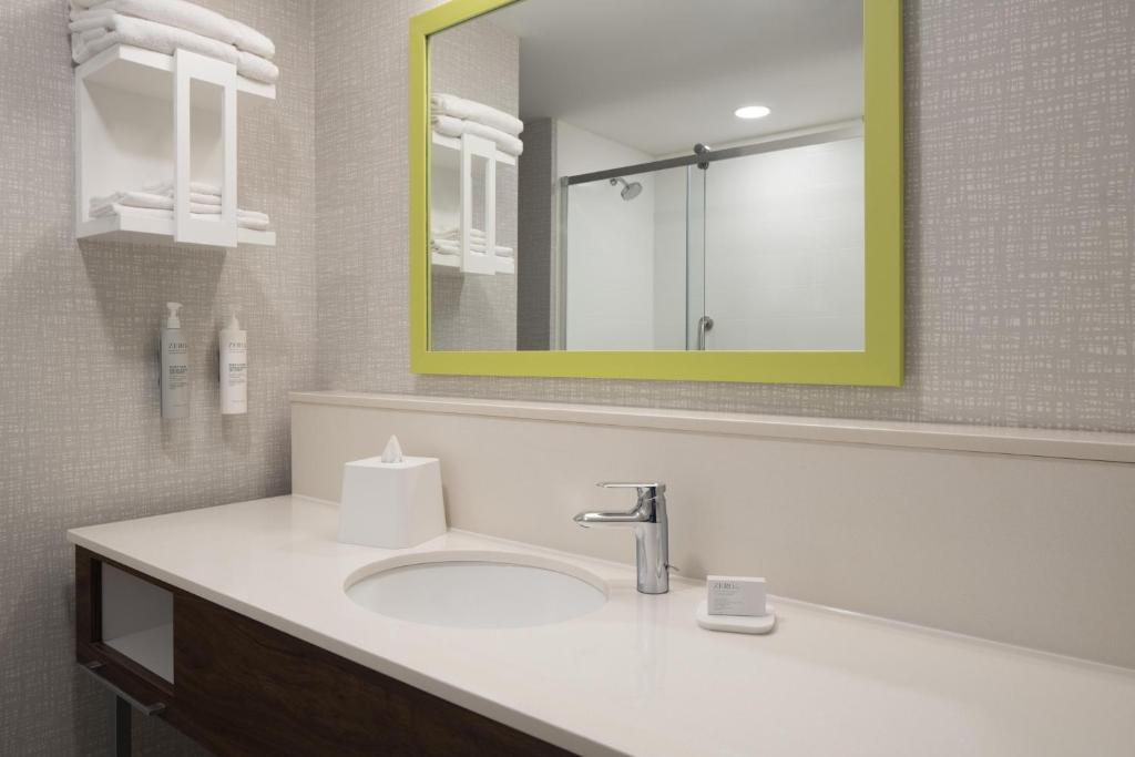 Hampton Inn & Suites Somerset photo