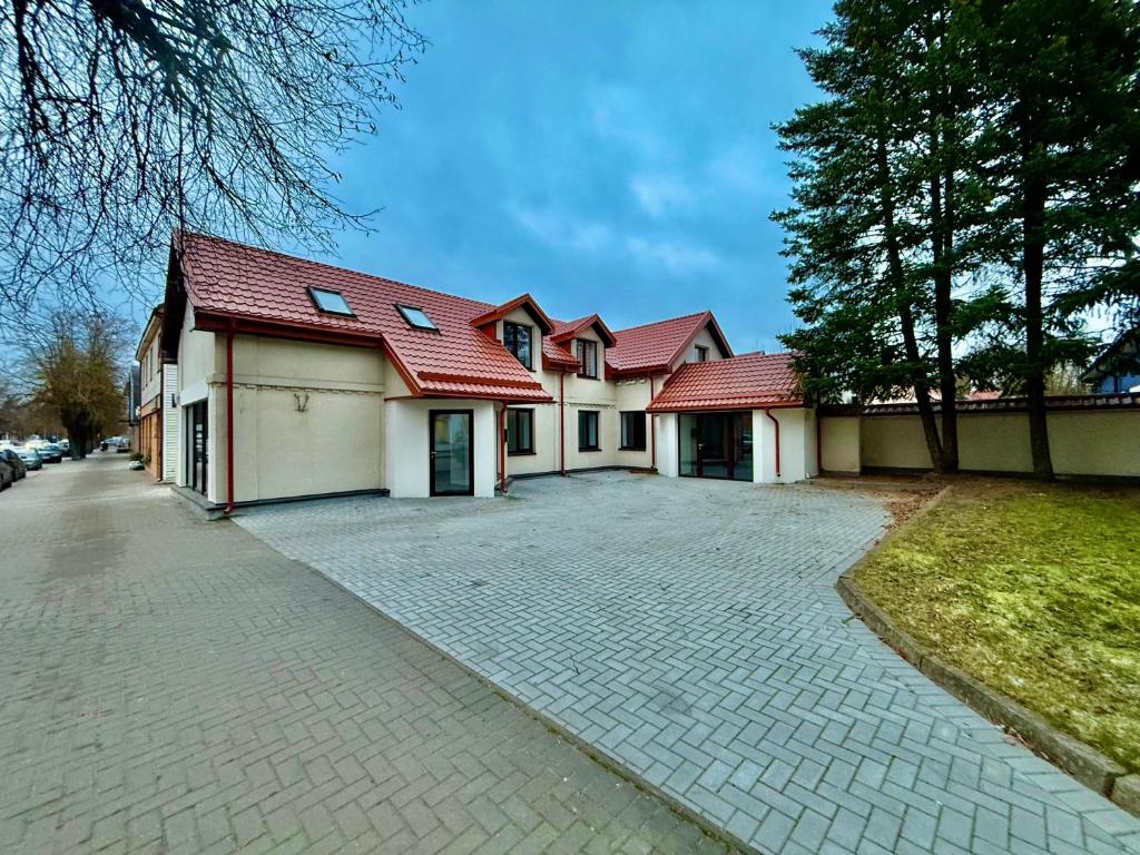 El edificio en el que está el departamento