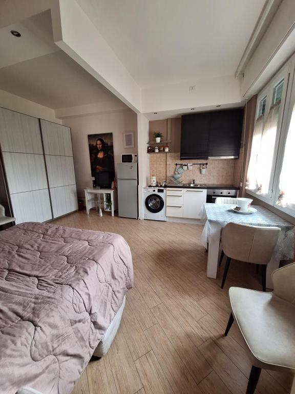 Le Petit Maison