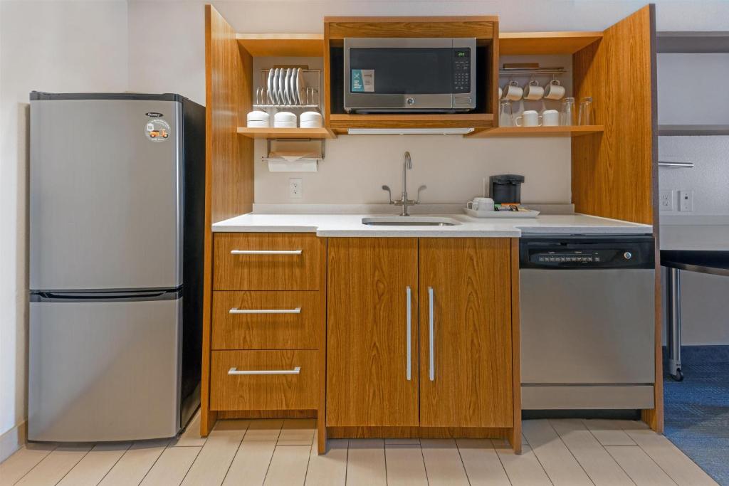 Home2 Suites by Hilton Fargo photo