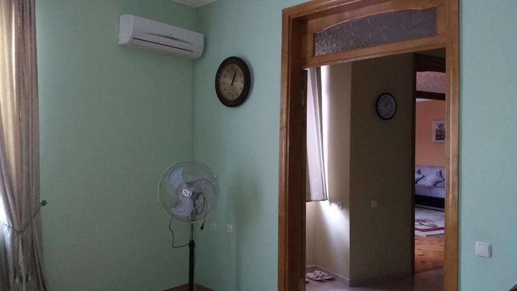 Postel nebo postele na pokoji v ubytování Guest House kartvelishvili