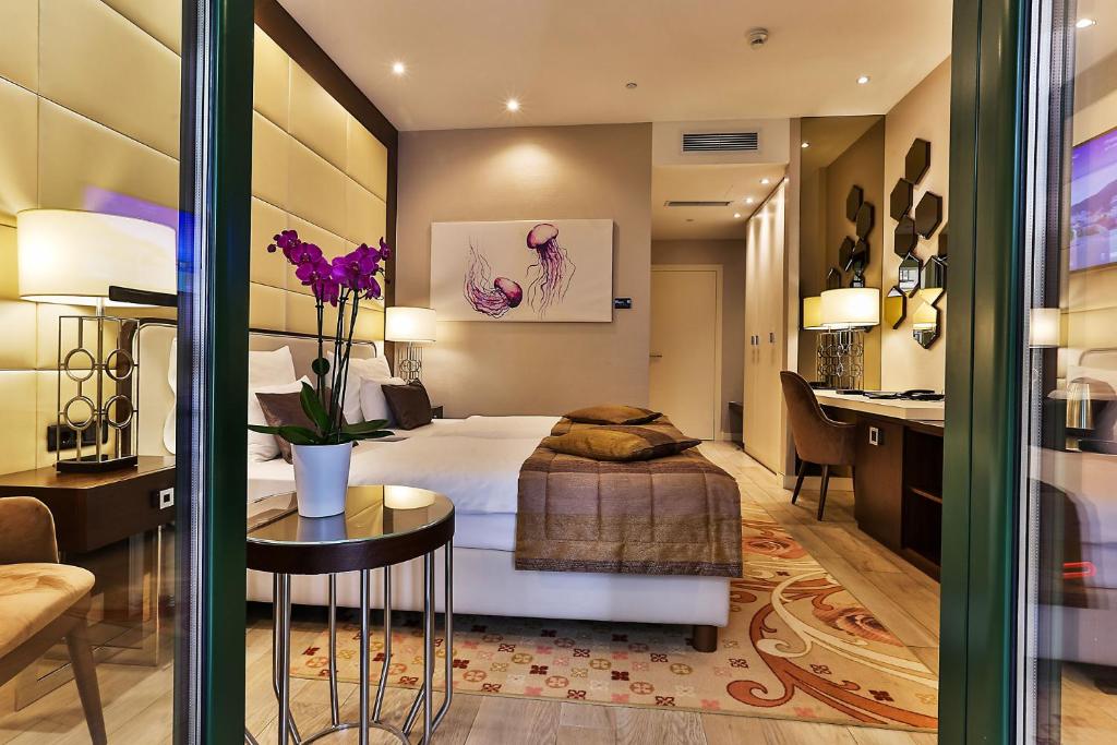 Hotel Riva by Aycon gallery 4
