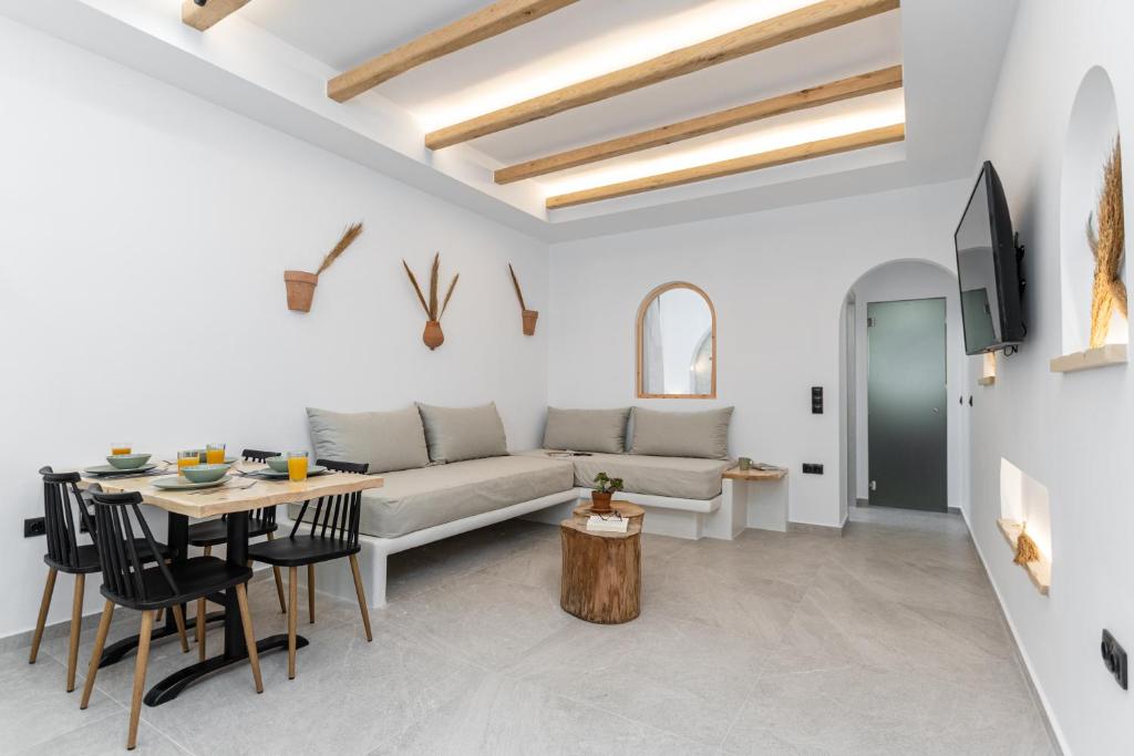 Adama's Suites Naxos - 15