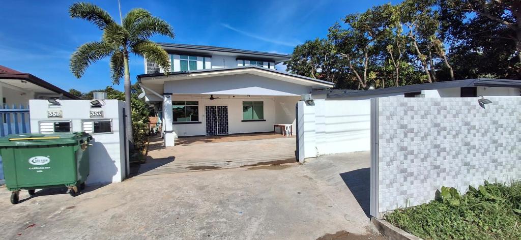 Bygningen som feriehuset ligger i