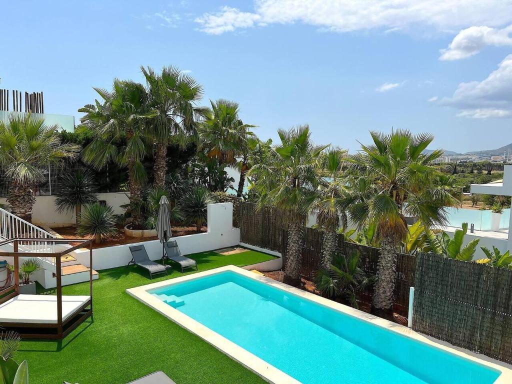 Bazén v ubytování Villa Julieta - Ibiza ciudad 2 min nebo v jeho okolí