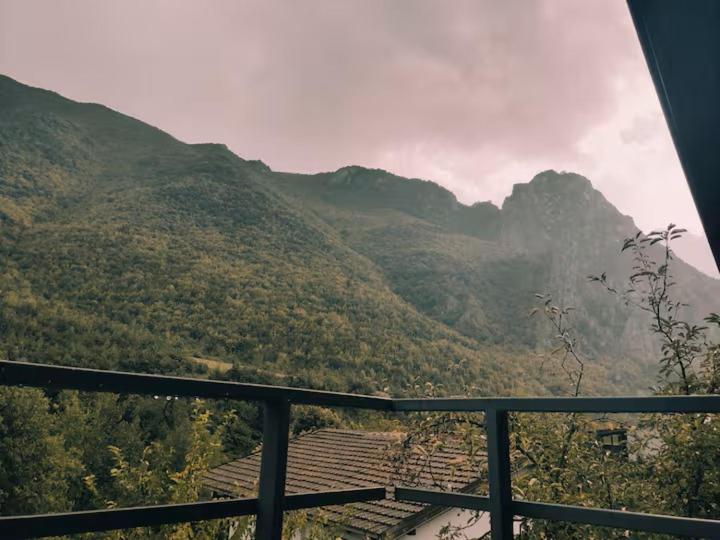 Ảnh trong thư viện ảnh của Jovanov Residence - the Landscape Beauty ở Dolna Matka