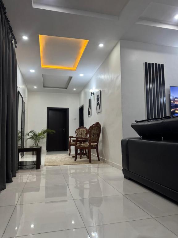 Χώρος καθιστικού στο RockBnB Apartments Kaduna