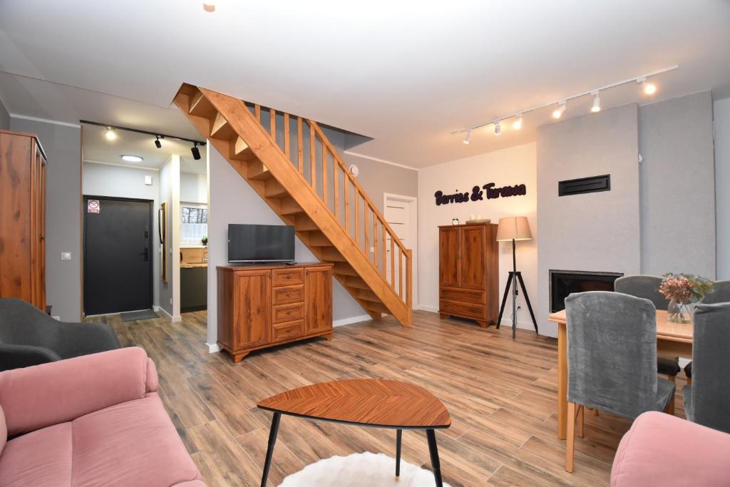 Μια τηλεόραση ή/και κέντρο ψυχαγωγίας στο Berries & Turawa