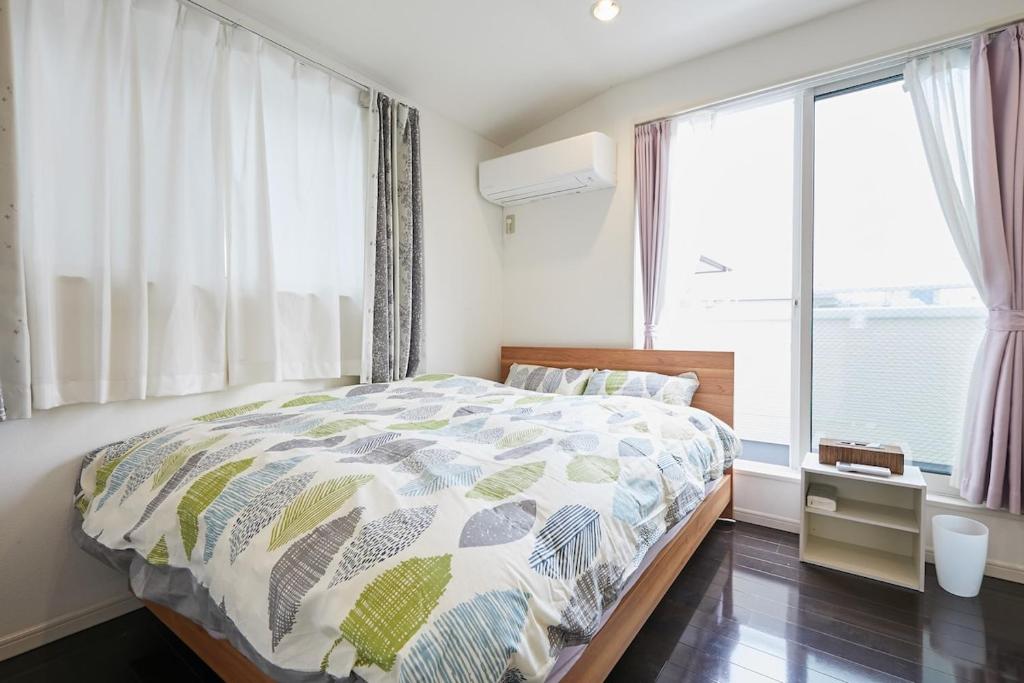 Private Villa with Garage 10min to Ikebukuro Direct to Shinjuku, Shibuya & Airports