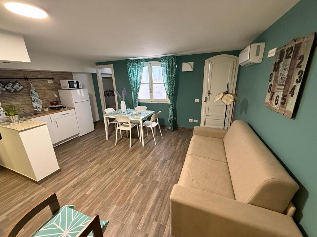 Køkken eller tekøkken på Benny Apartment - Mazara Del Vallo