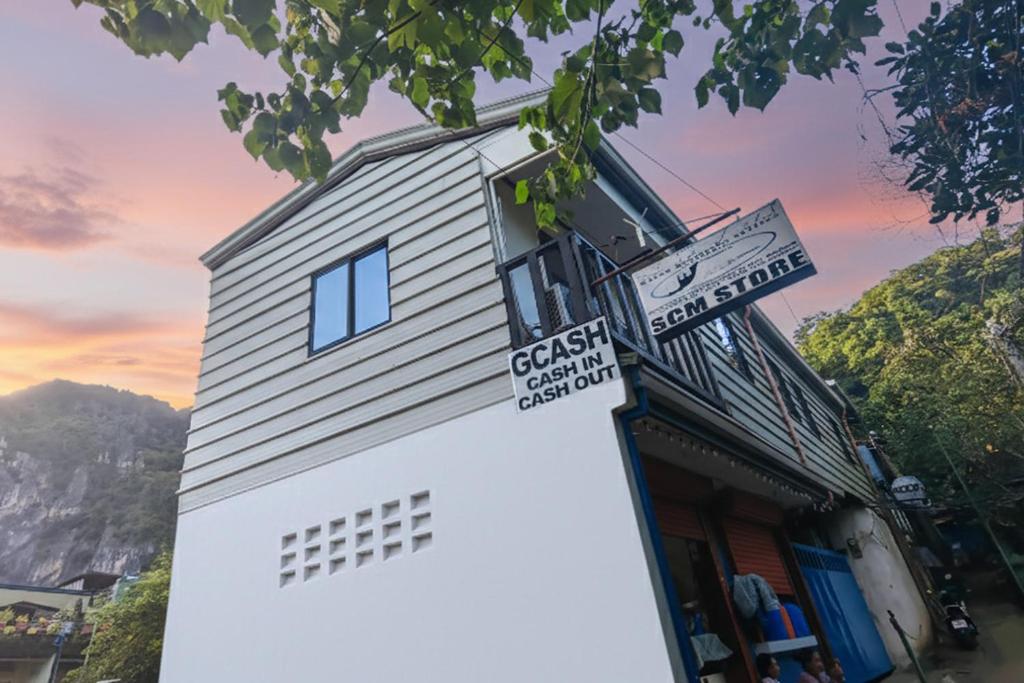 Vista general de una montaña o vista desde el hostal