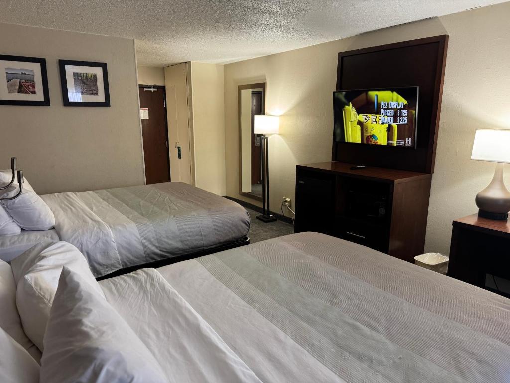 Quality Inn & Suites Green Bay - Ashwaubenon photo
